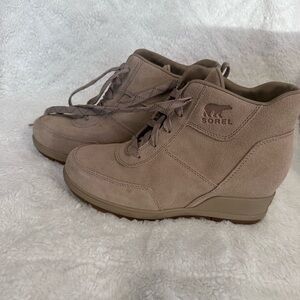 Sorel Women's Tan Ankle Boots